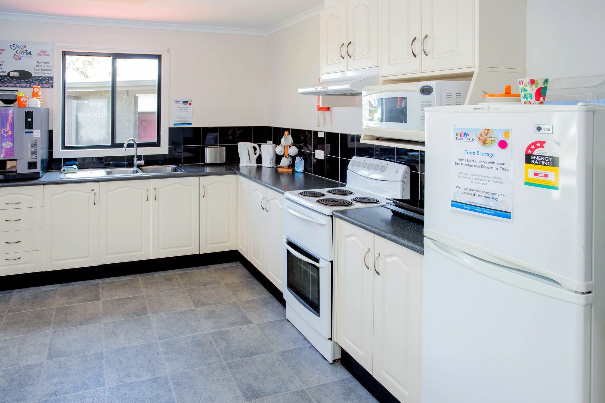 Big4 Traralgon Park Lane Holiday Park Екстер'єр фото